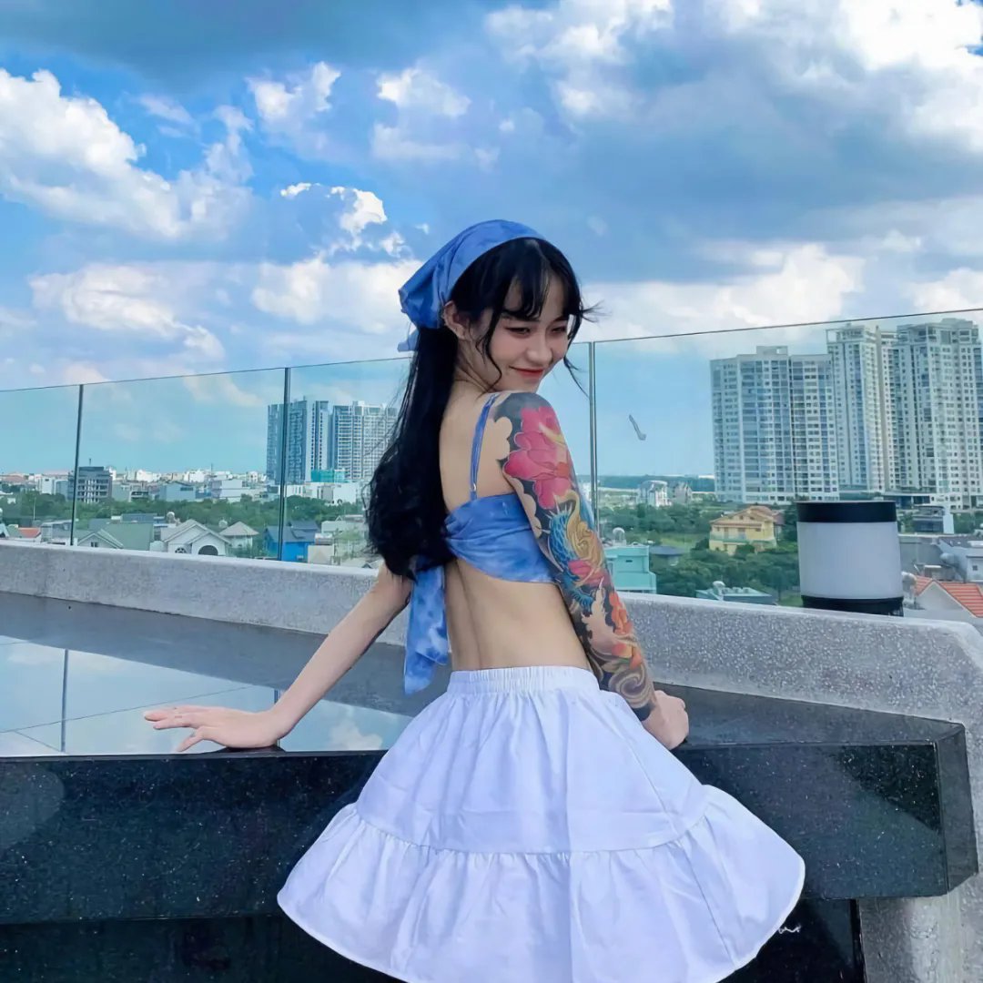 隔壁的男孩杀过来